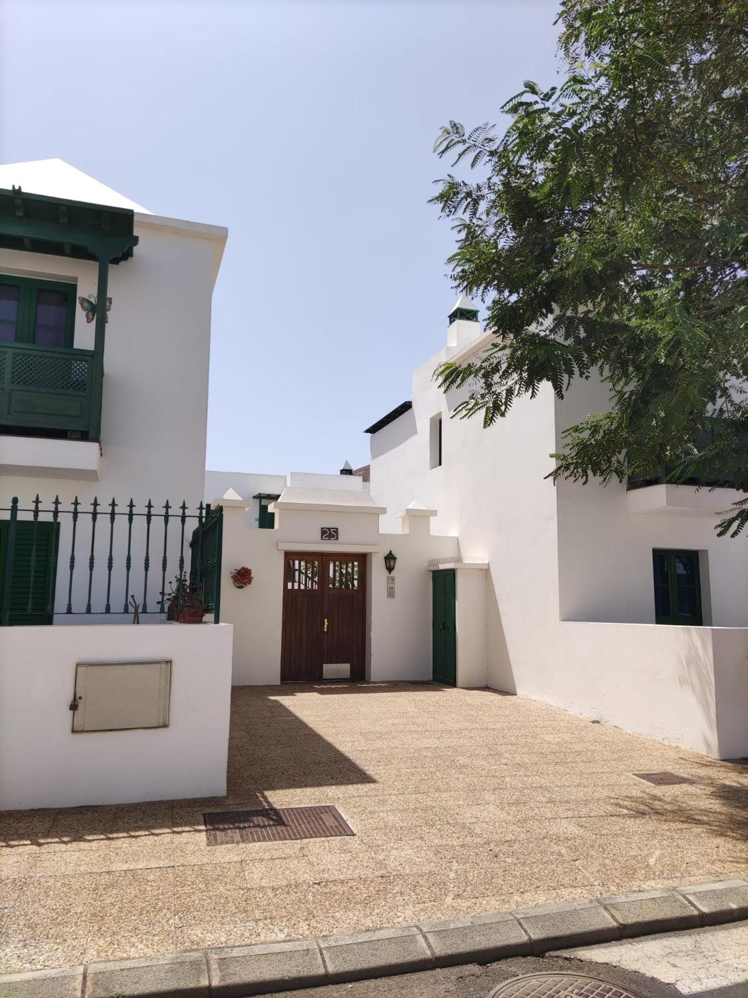 Montana De Uga Apartment Exterior photo